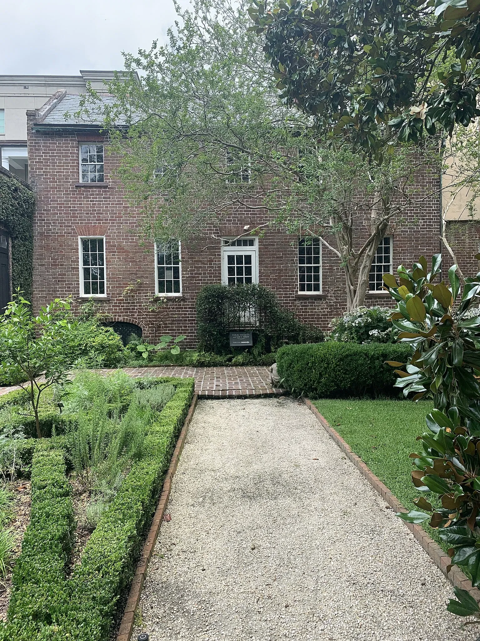 Nathaniel Russell House Museum