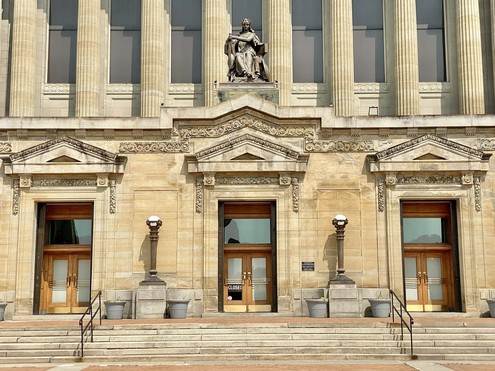 Soldiers and Sailors Memorial Hall