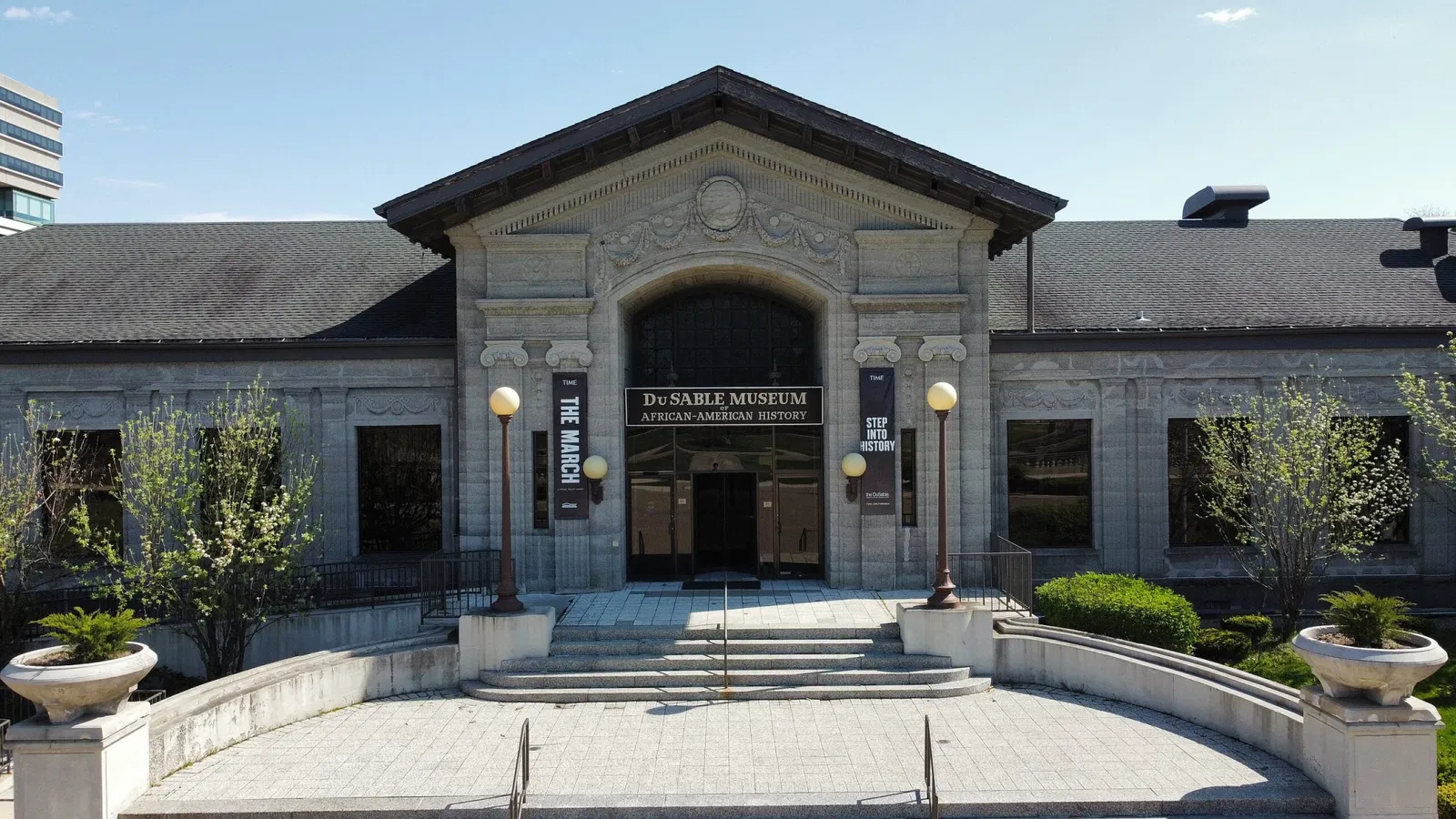 Dusable Museum of African-american History