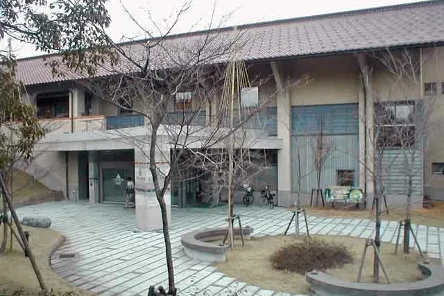 Kutaniyaki Art Museum