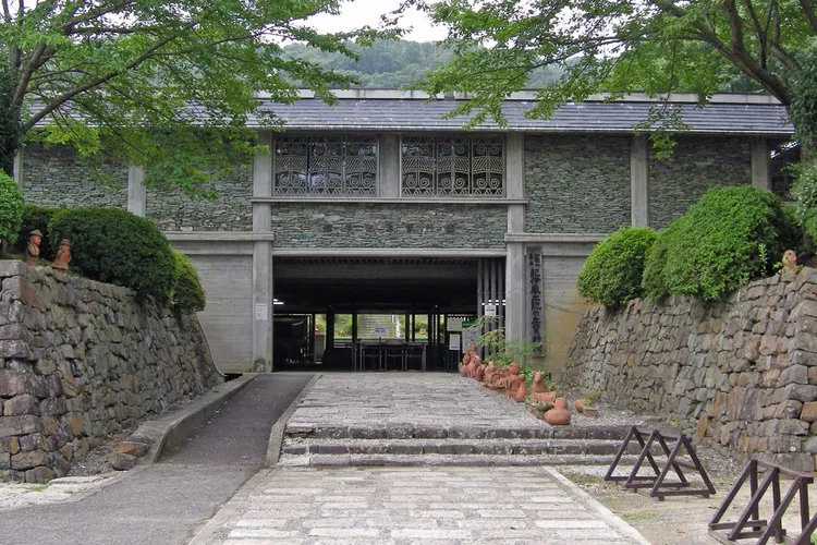 Wakayama Prefecture Kii-fudoki-no-oka Museum of Archaeology and Folklore