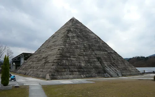 Stone Museum Hakusekikan