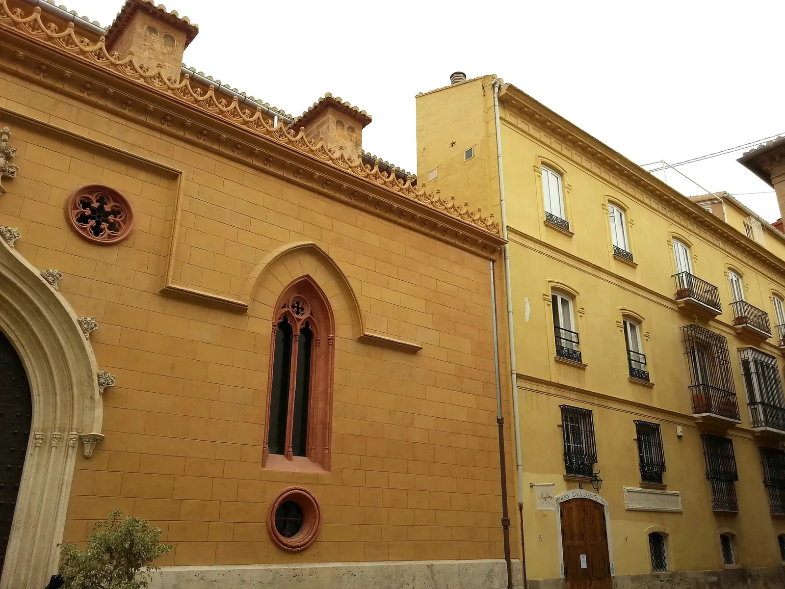 Église Saint-Nicolas-et-Saint-Pierre