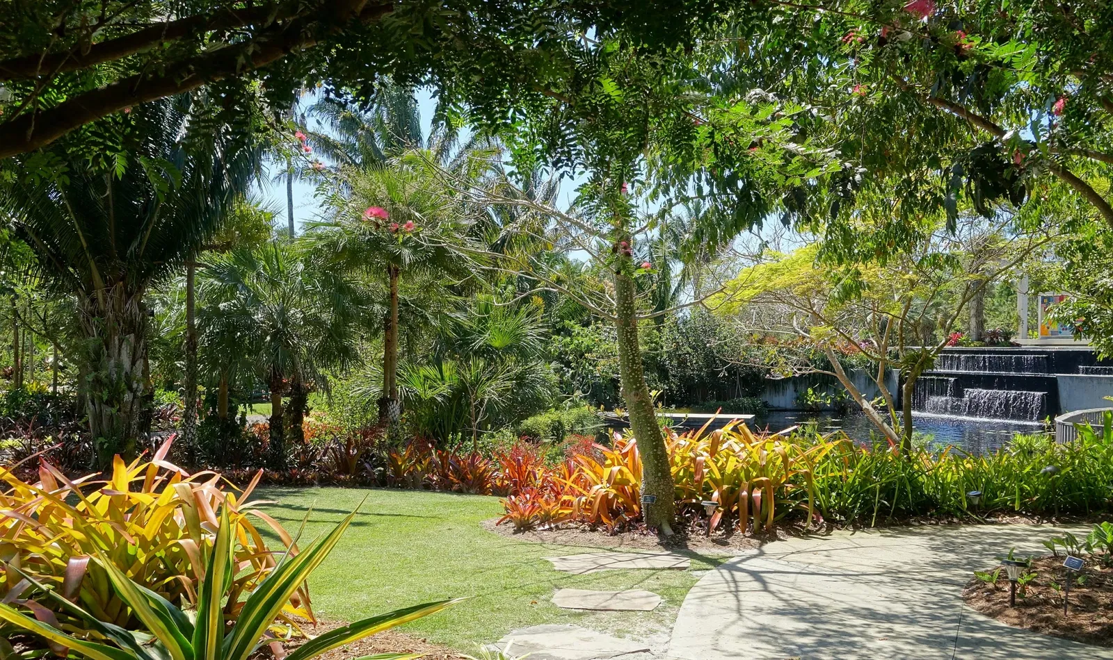 Jardín botánico de Naples