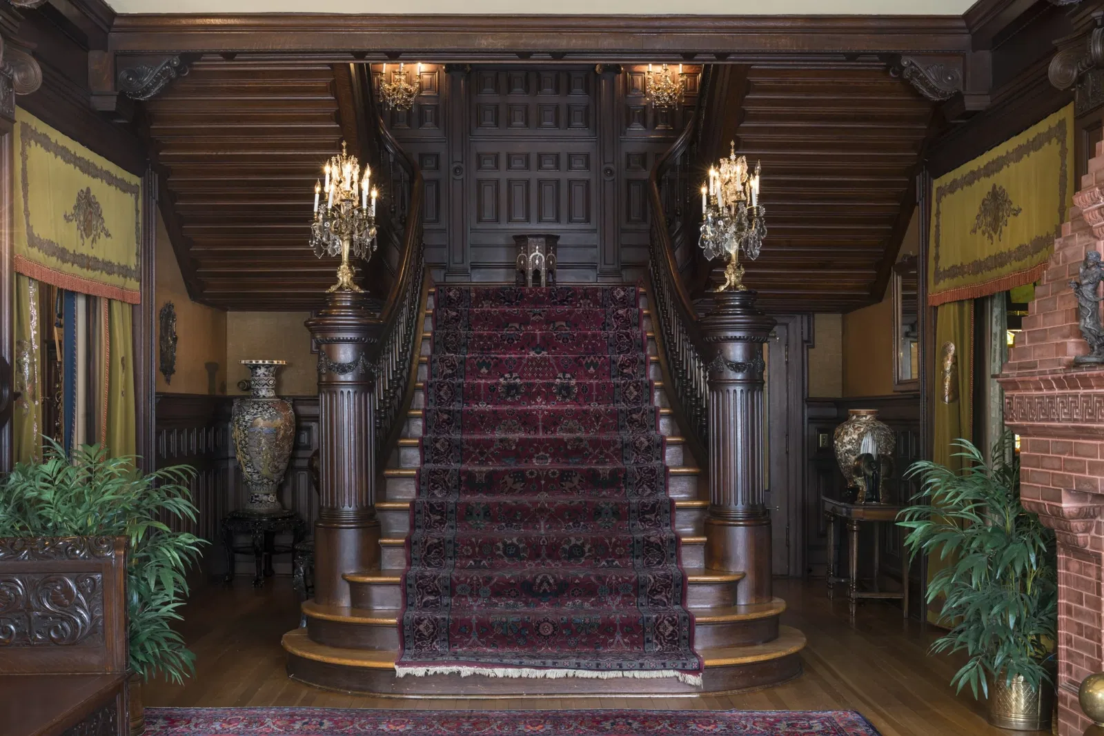 Mcfaddin-ward House Museum