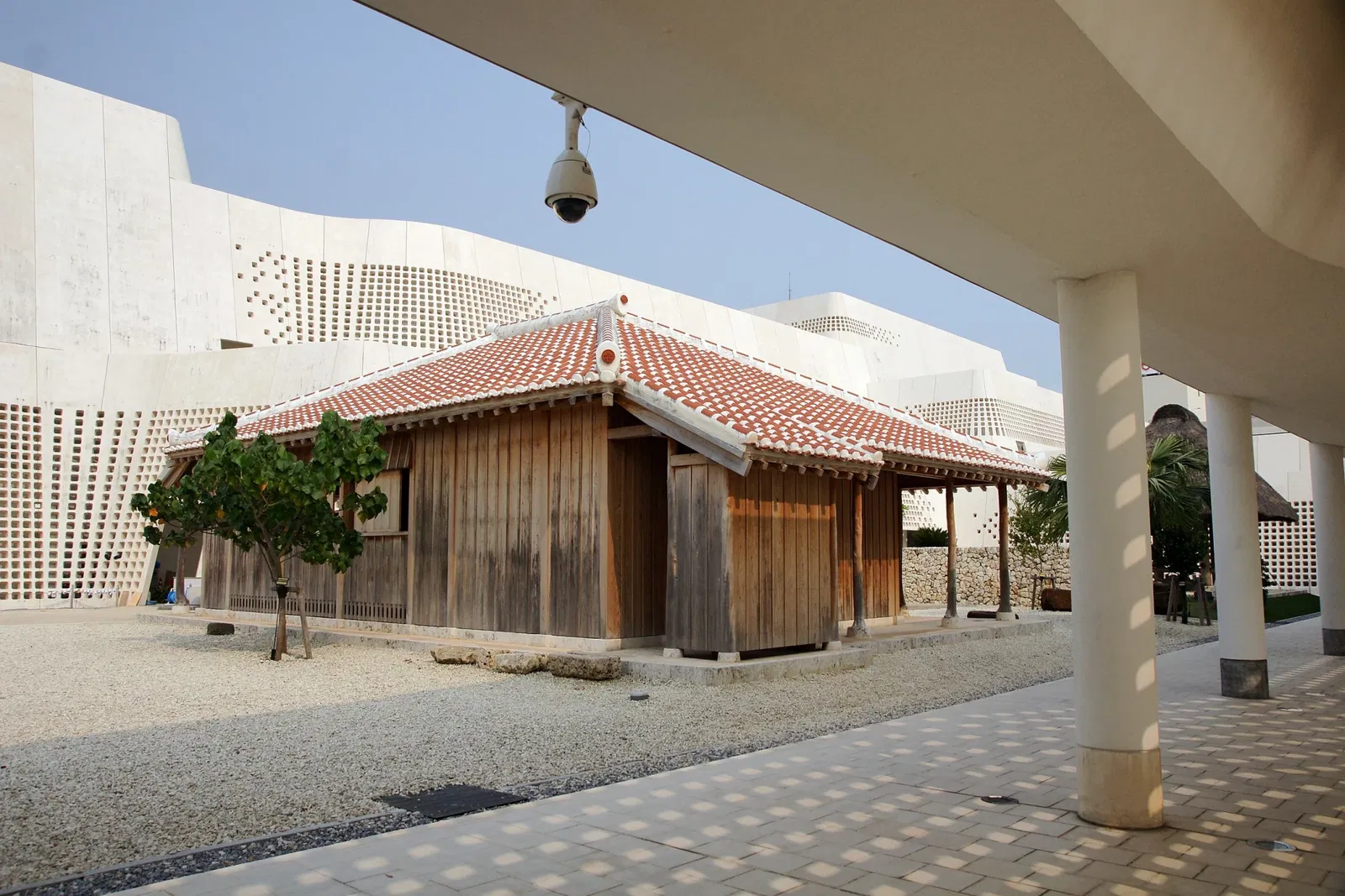 Okinawa Prefectural Museum & Art Museum (Naha) - Visitor