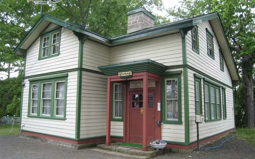 Pierson Memorial Museum