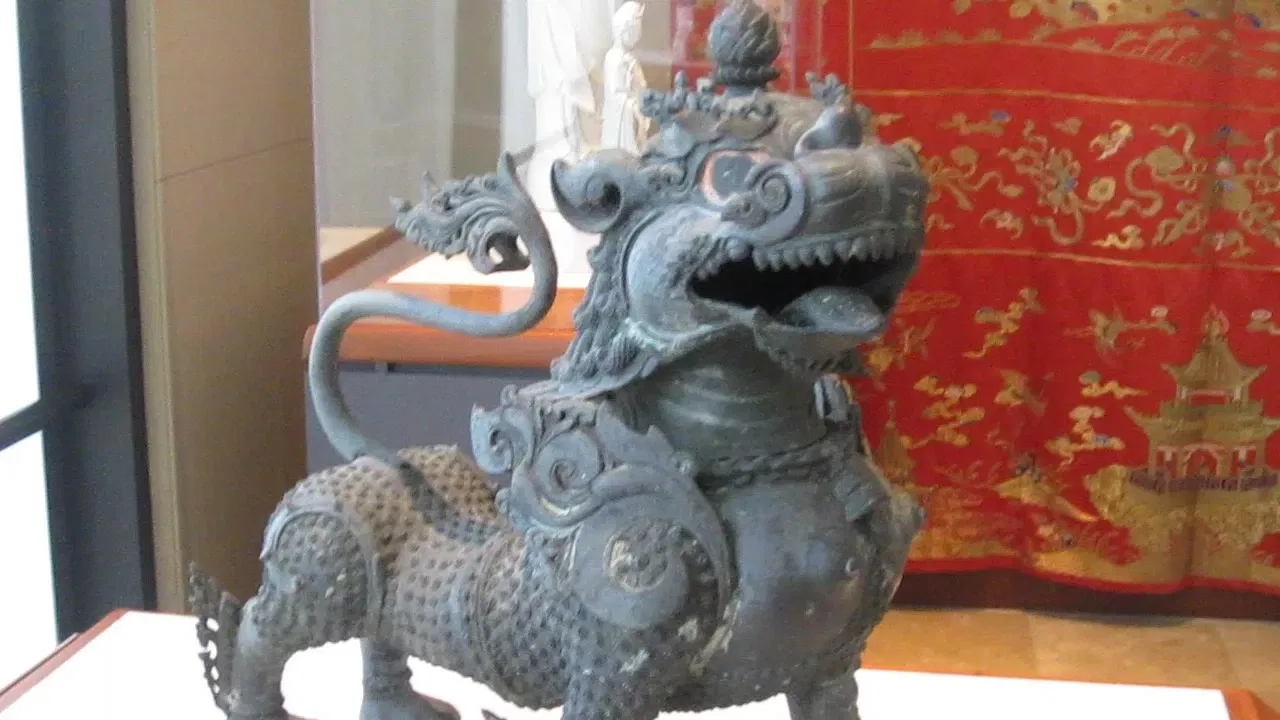 The Crow Collection of Asian Art