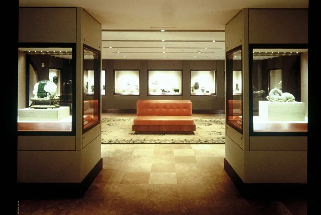 The Crow Collection of Asian Art