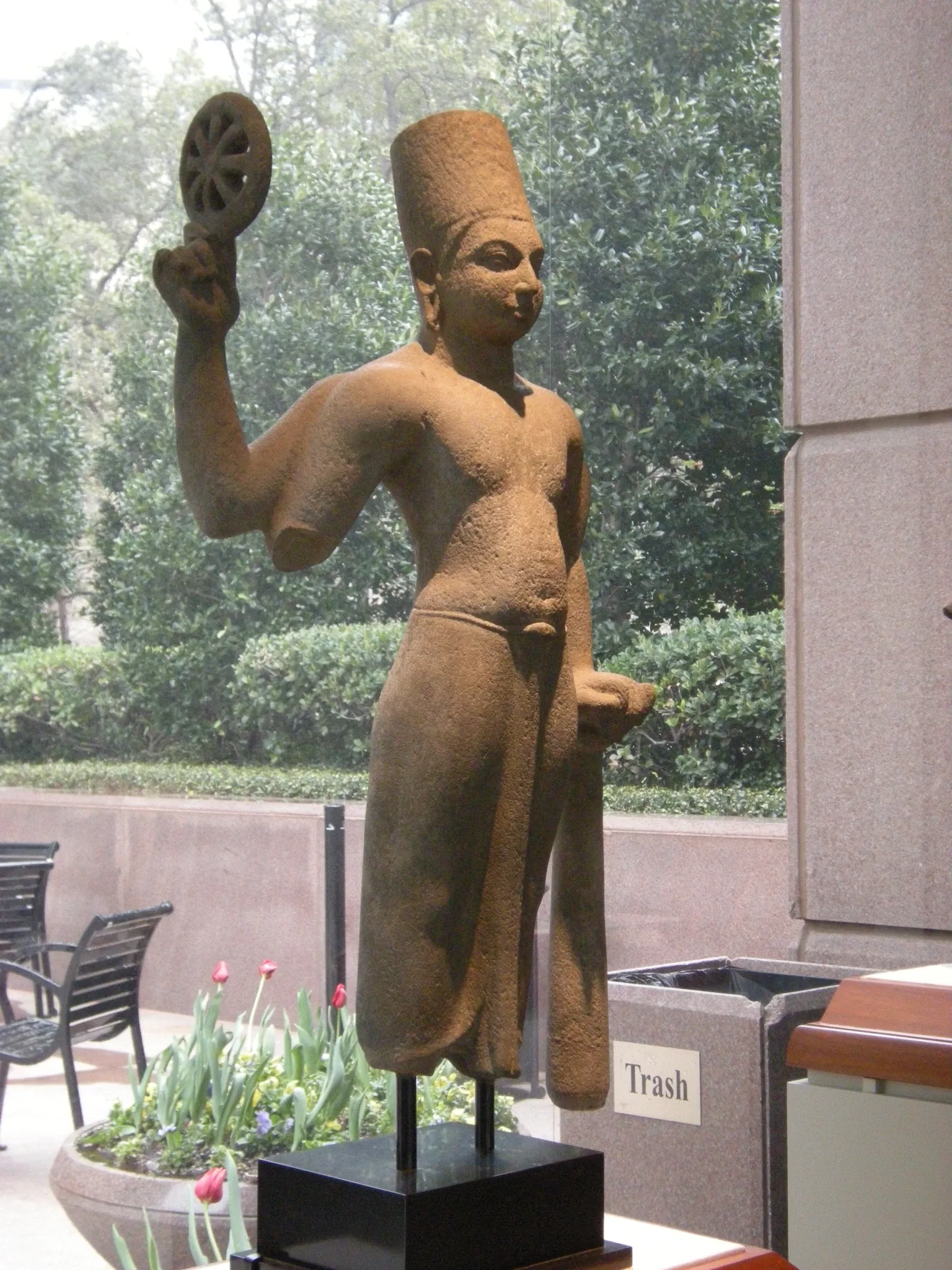 The Crow Collection of Asian Art