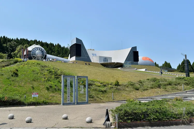 Notojima Glass Art Museum