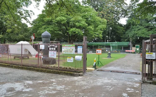 Takaoka Castle Park Zoo