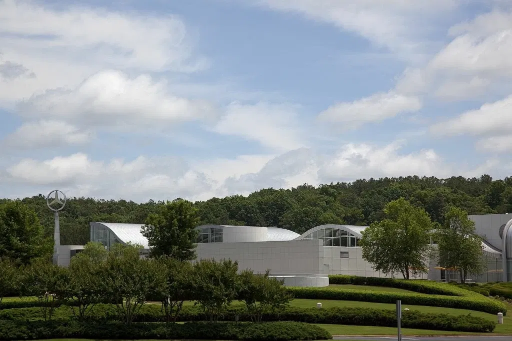 Mercedes-Benz Visitor Center and Museum