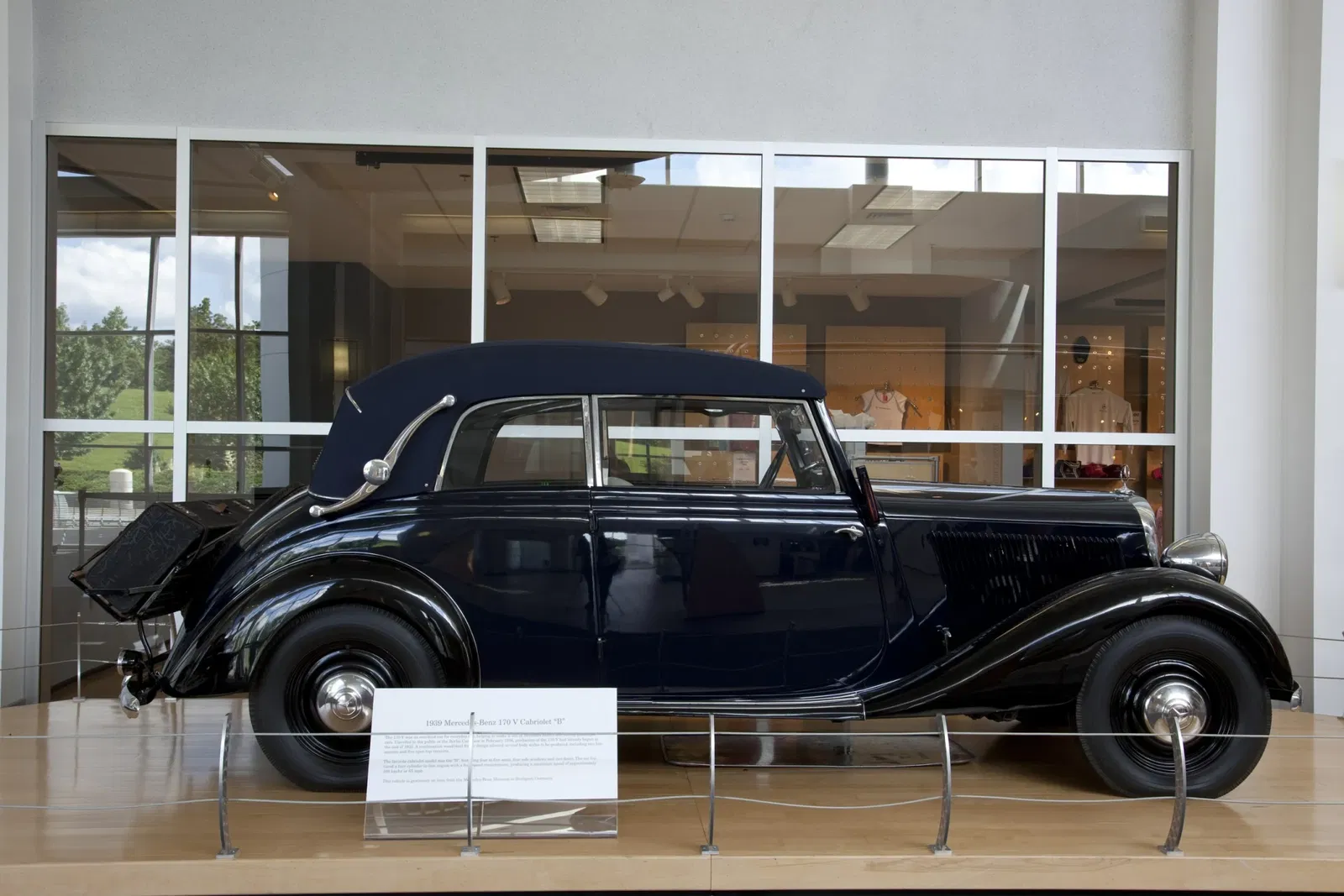 Mercedes-Benz Visitor Center and Museum