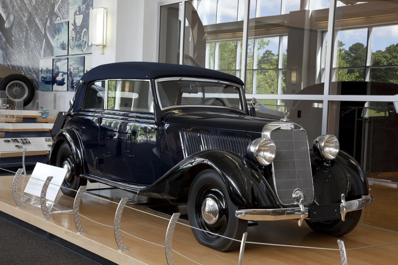 Mercedes-Benz Visitor Center and Museum