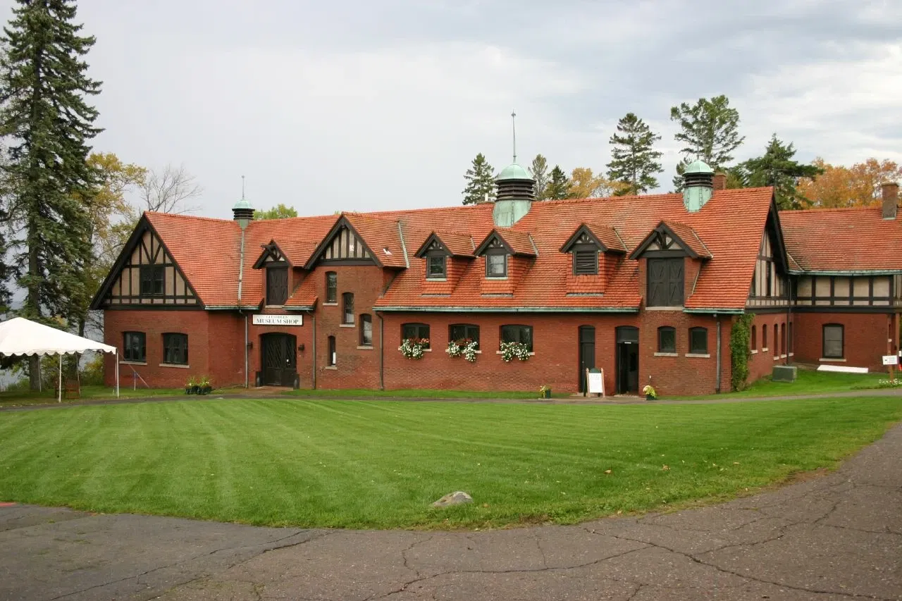 Glensheen Mansion - Historic Congdon Estate