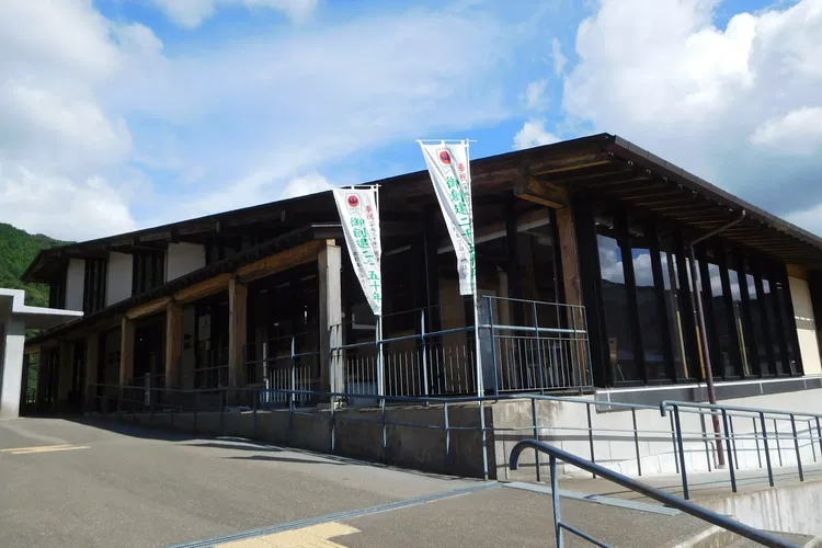 Kumano Hongu Heritage Center