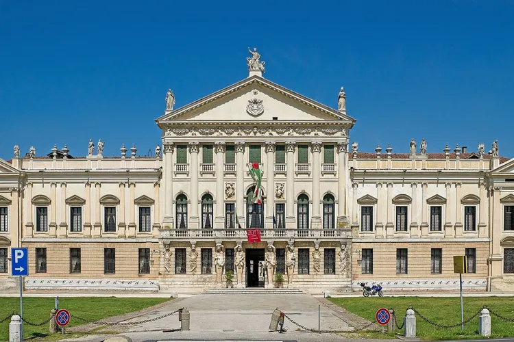 Villa Pisani National Museum