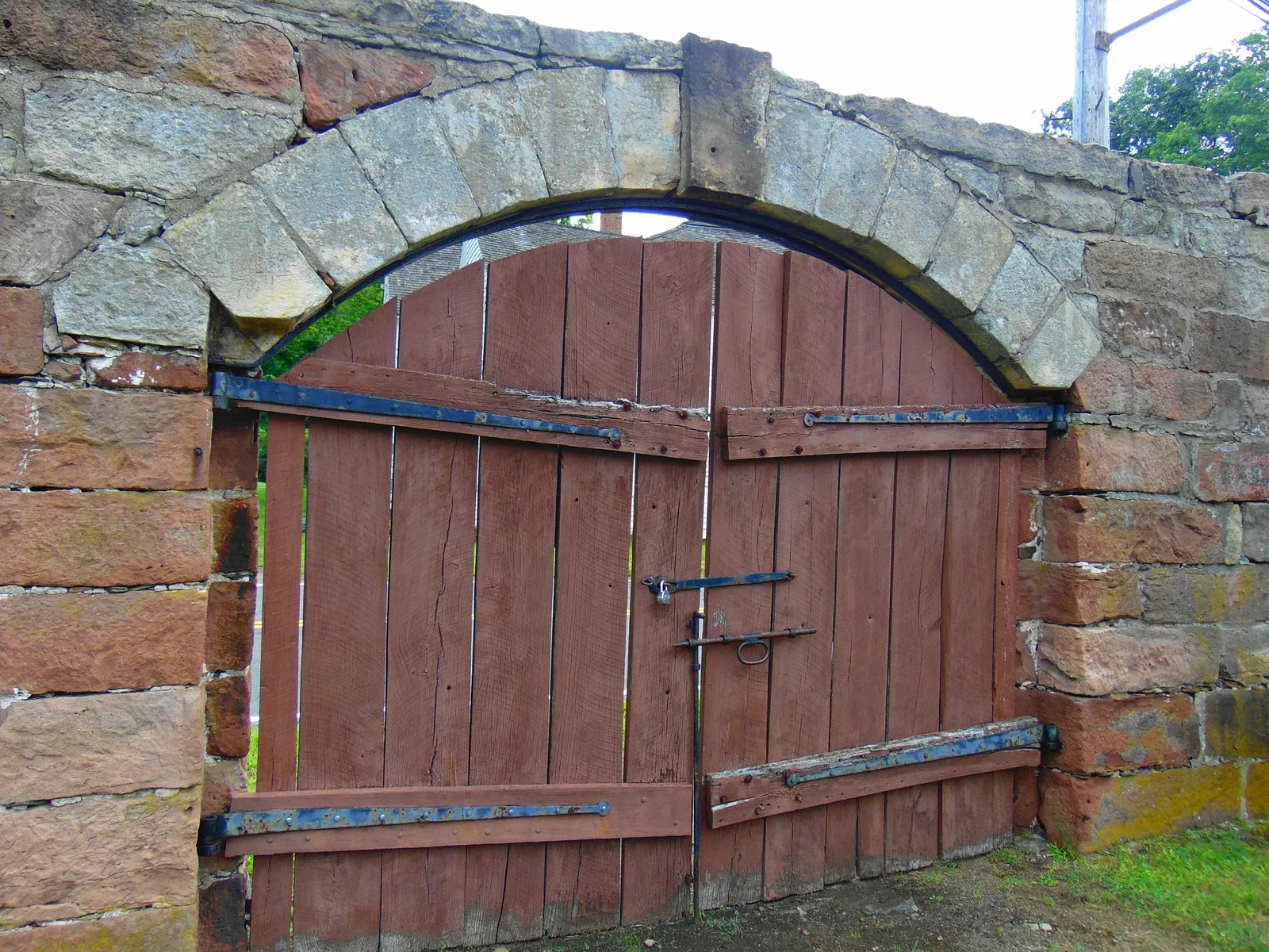 Old Newgate Prison and Copper Mine (closed)