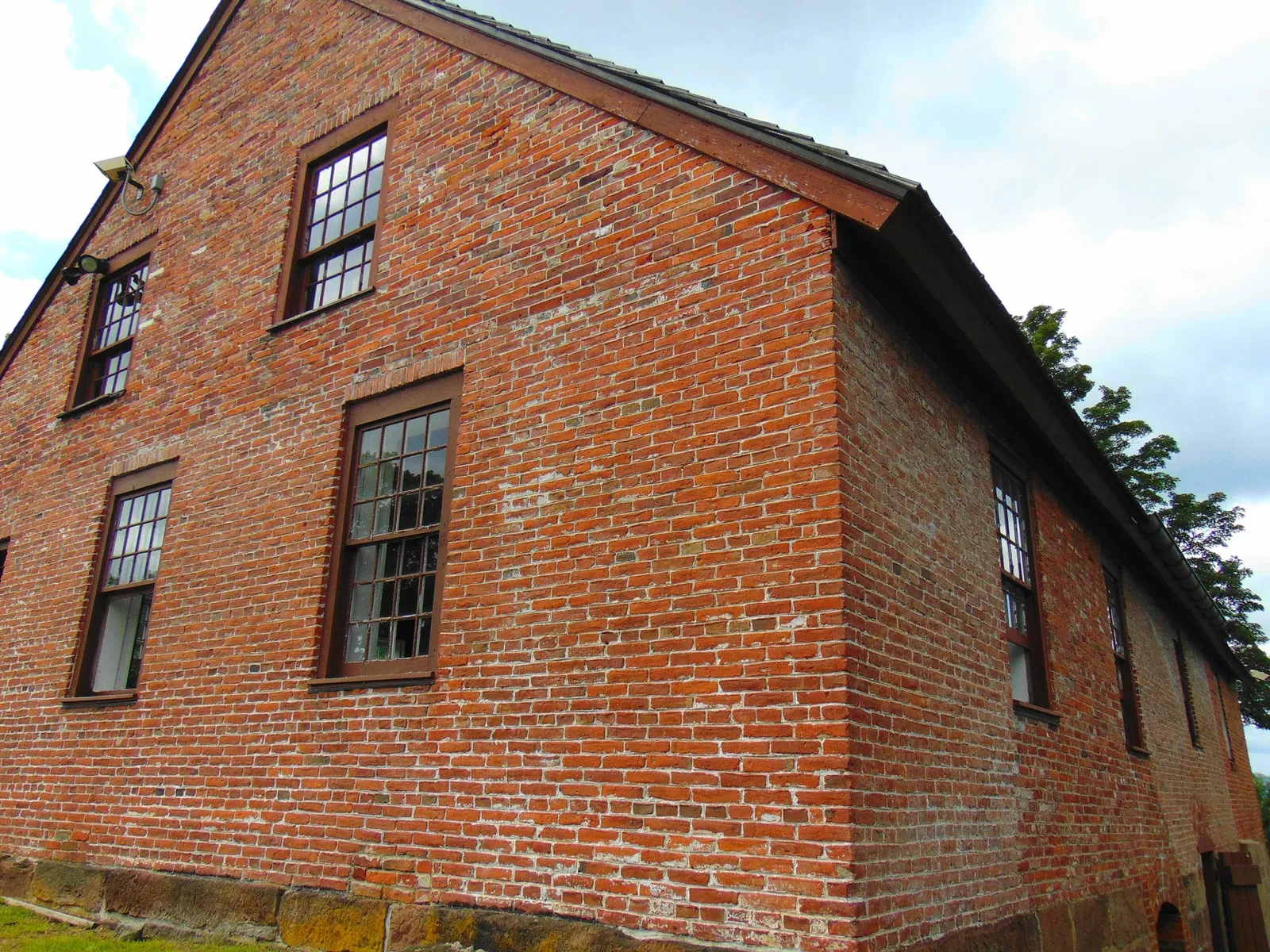 Old Newgate Prison and Copper Mine (closed)