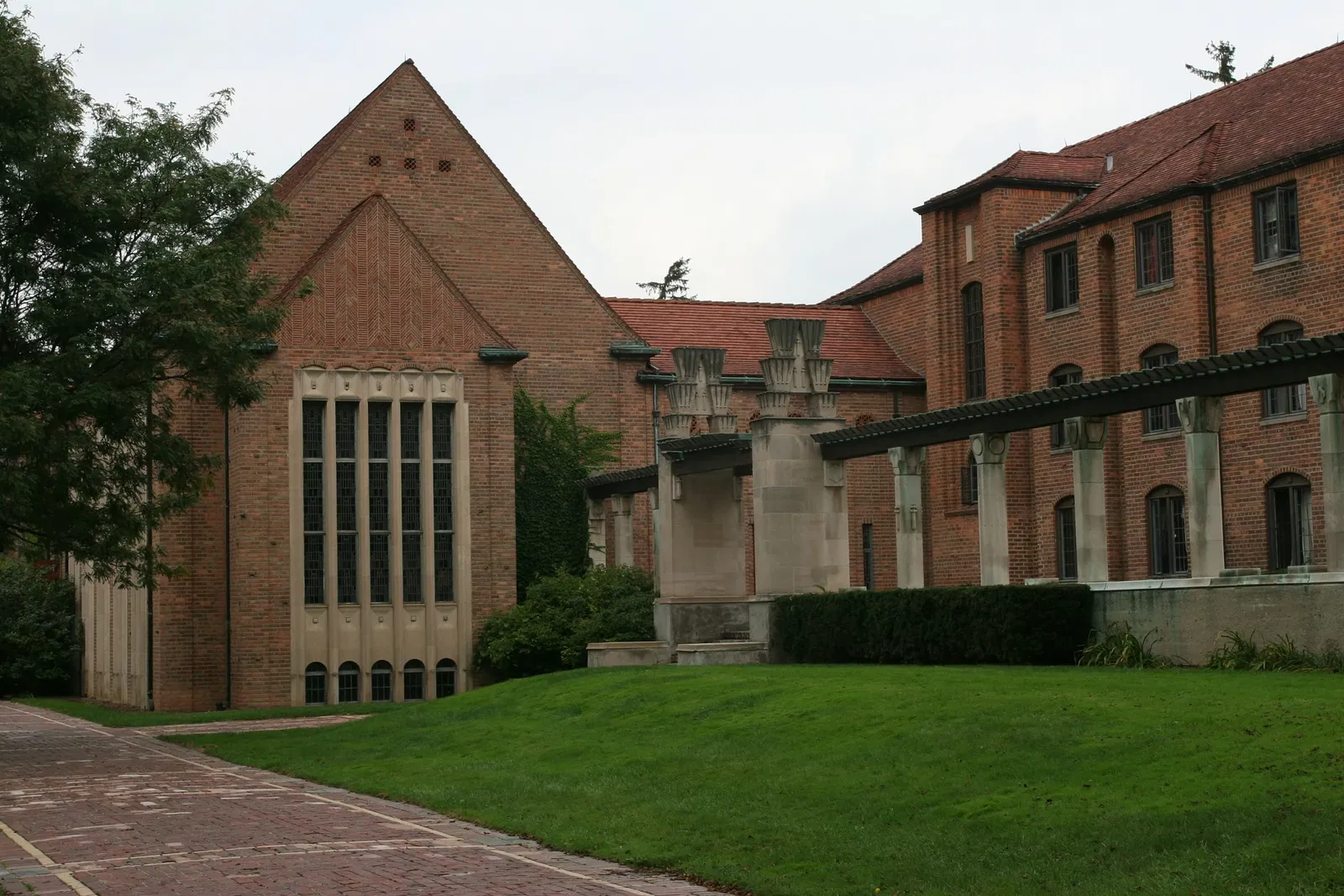 Cranbrook House and Gardens