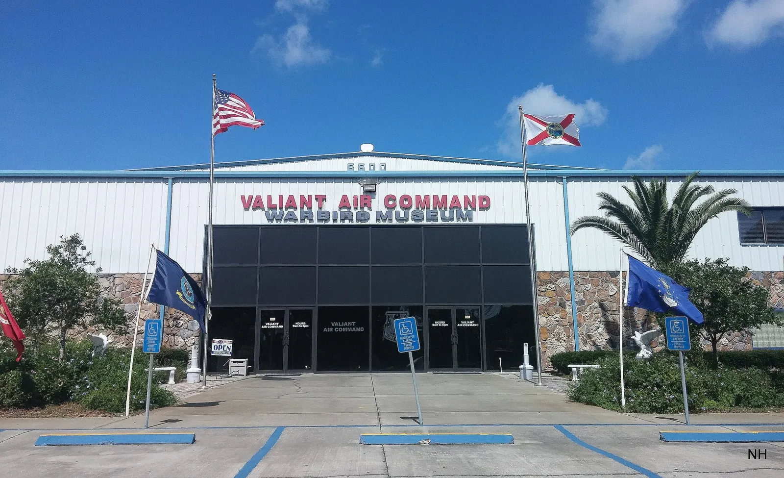 Valiant Air Command Warbird Aviation Museum