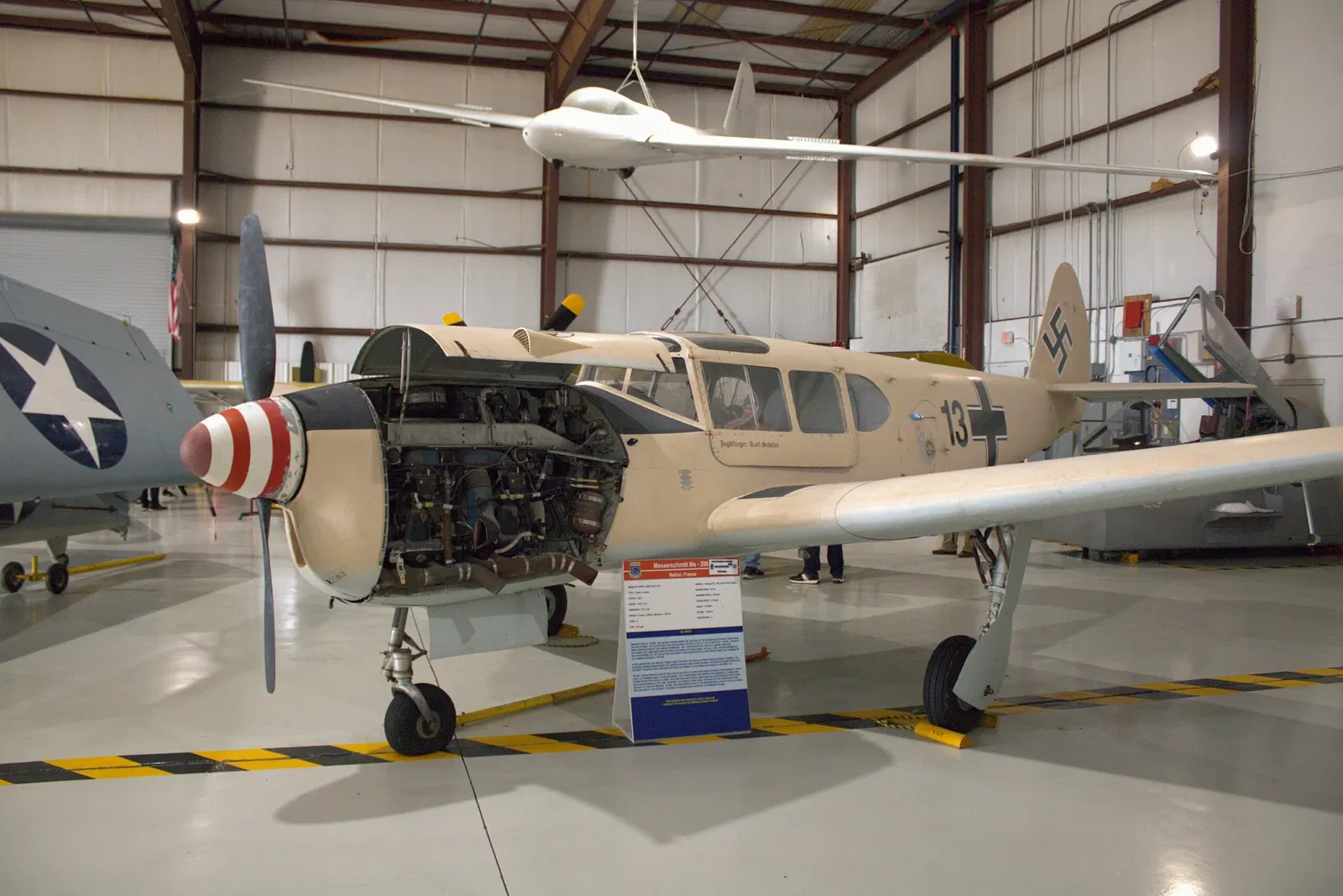 Valiant Air Command Warbird Aviation Museum