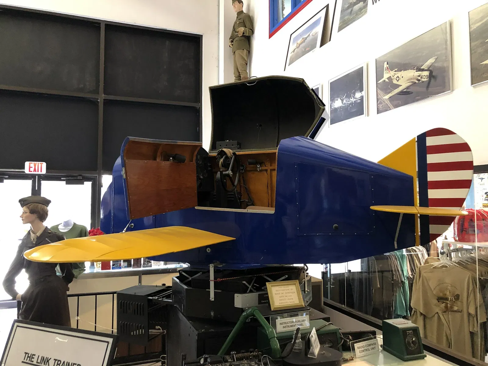 Valiant Air Command Warbird Aviation Museum