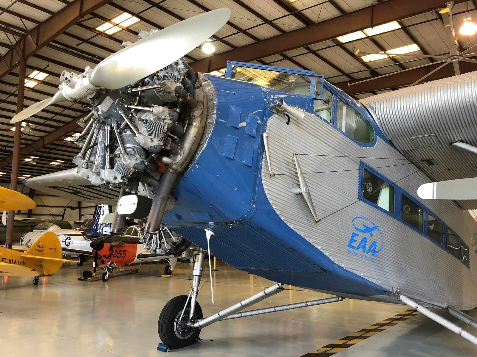 Valiant Air Command Warbird Aviation Museum