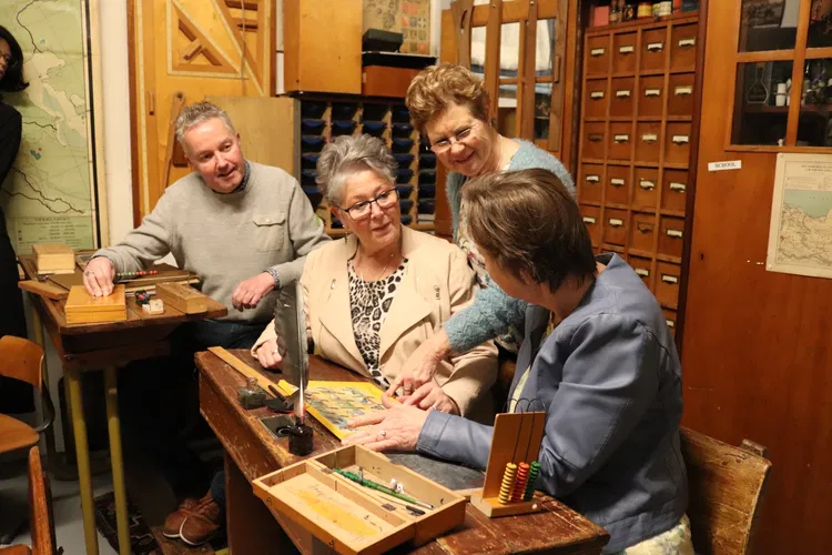 Old Crafts & Toy Museum