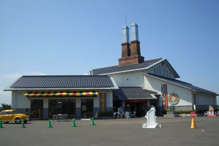 Gosho-Aoyama Manga Factory