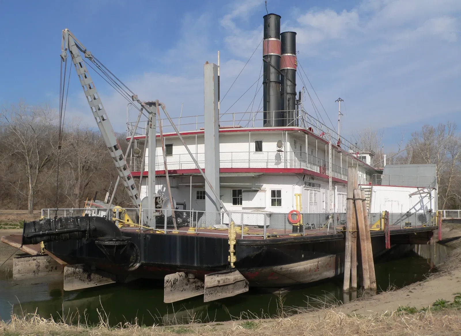 Meriwether Lewis Dredge Museum of Missouri River History