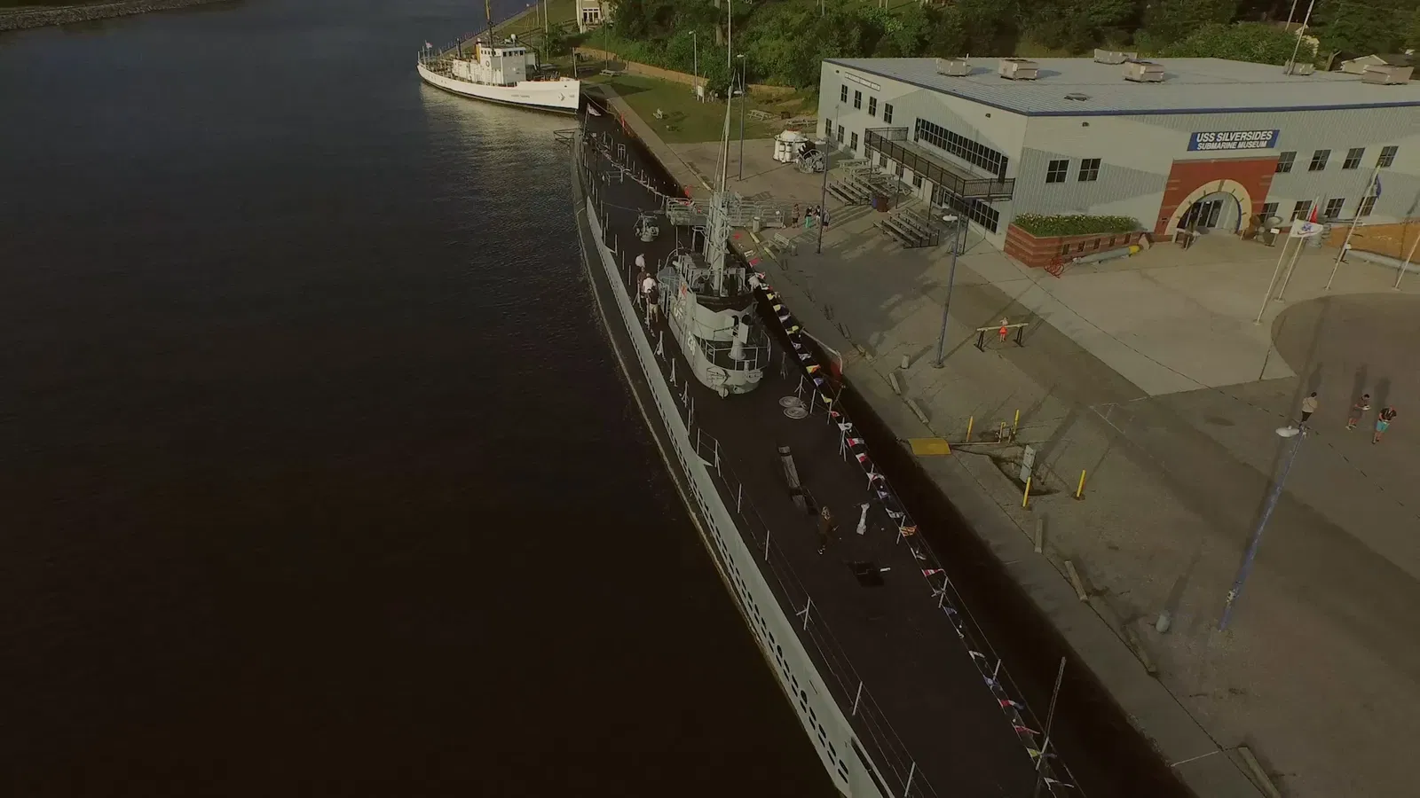 USS  Silversides  (SS-236)