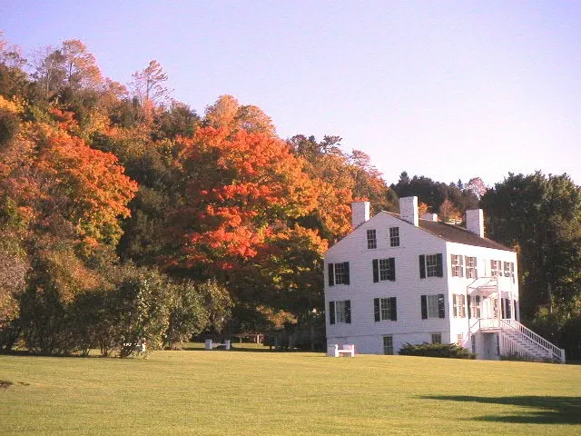 The Richard & Jane Manoogian Mackinac Art Museum