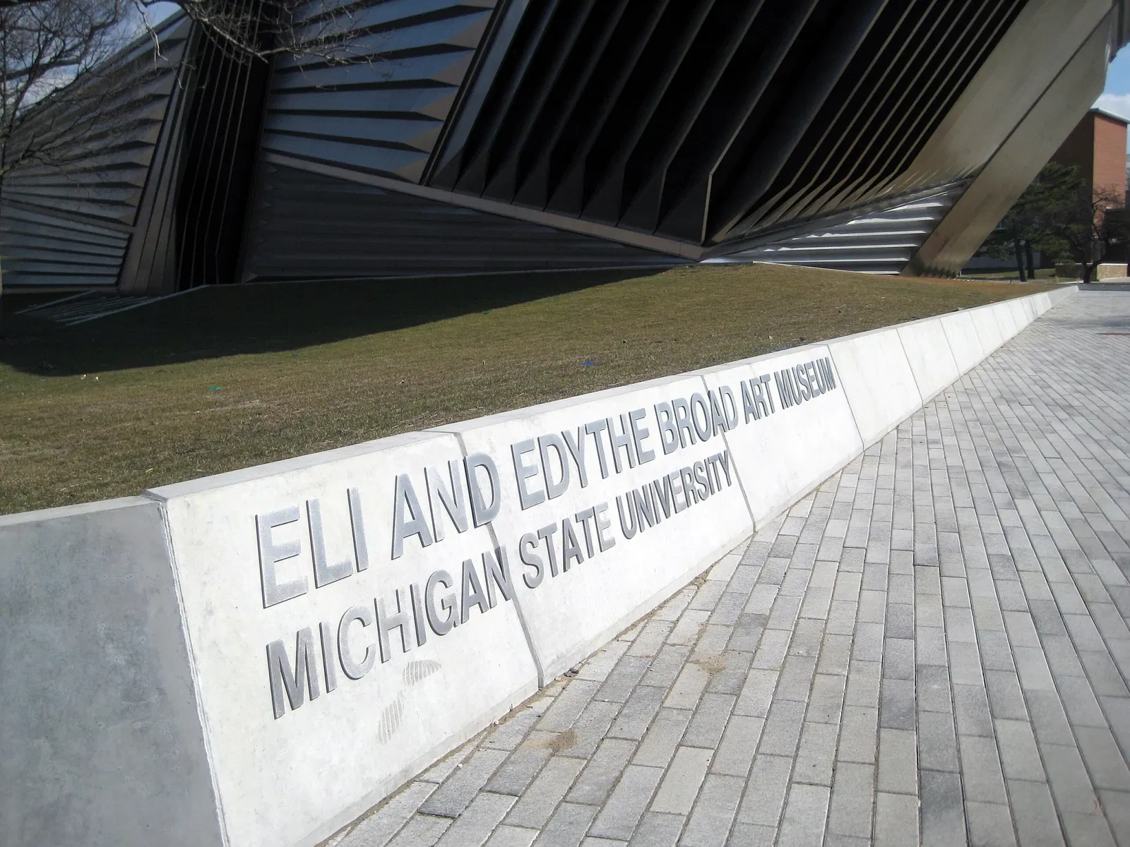 Eli & Edythe Broad Art Museum - Zaha Hadid Architect