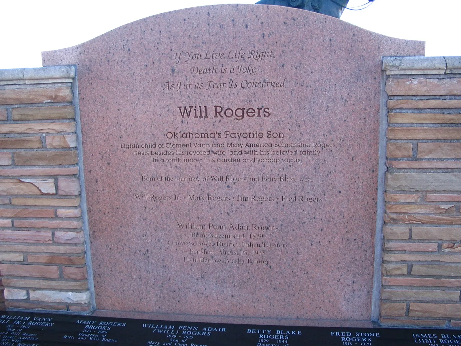 Memorial Will Rogers