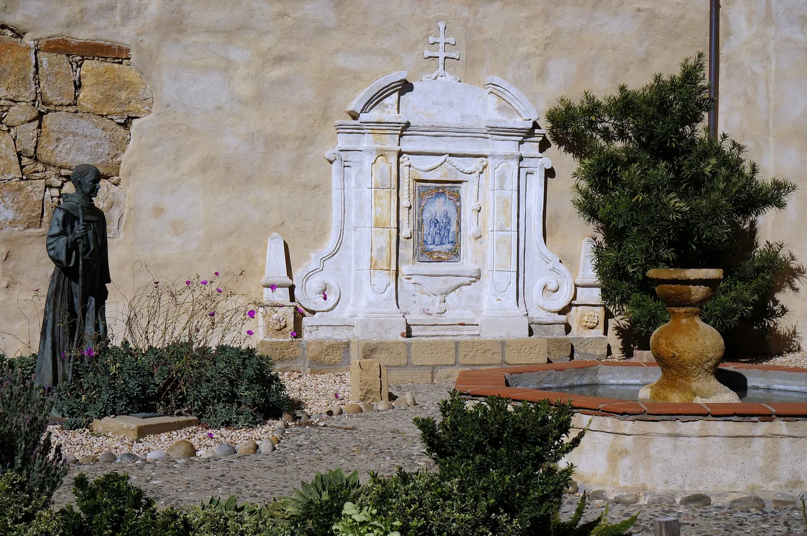 Misión San Carlos Borromeo de Carmelo