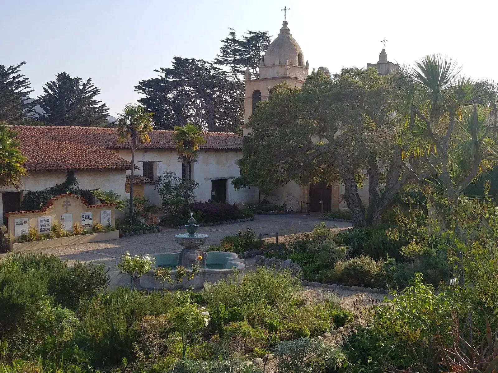 Mission San Carlos Borromeo De Carmelo