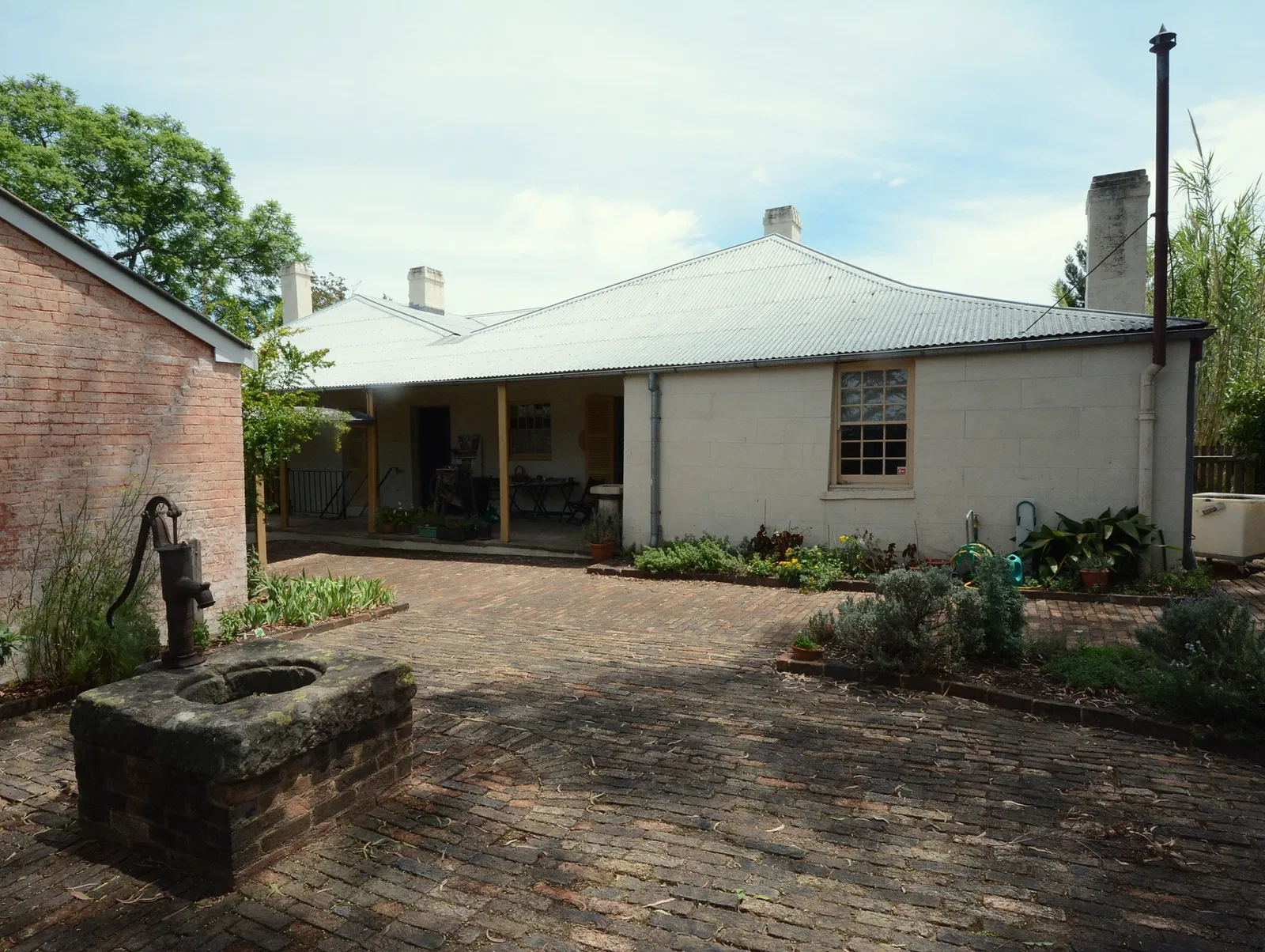 Experiment Farm Cottage