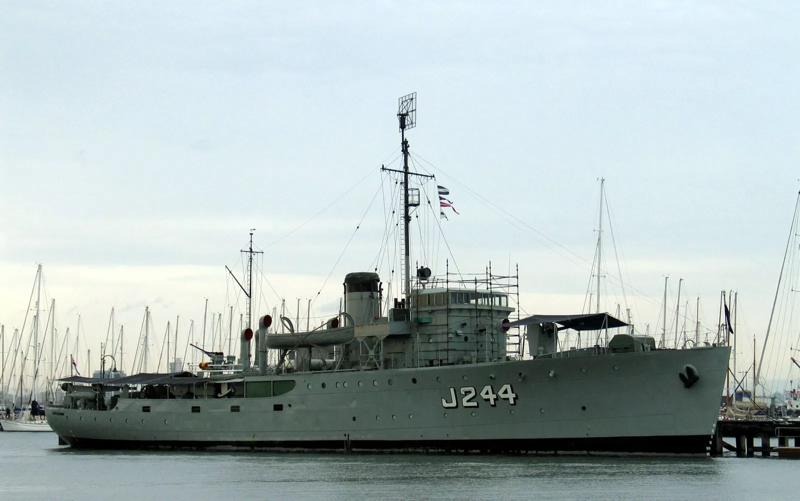 Hmas Castlemaine