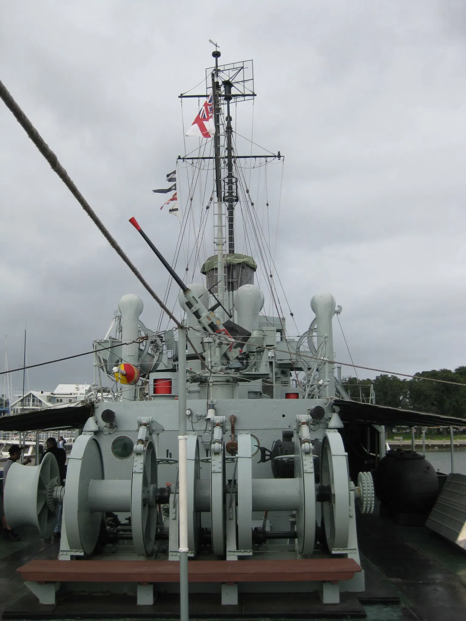 HMAS Castlemaine (J244)