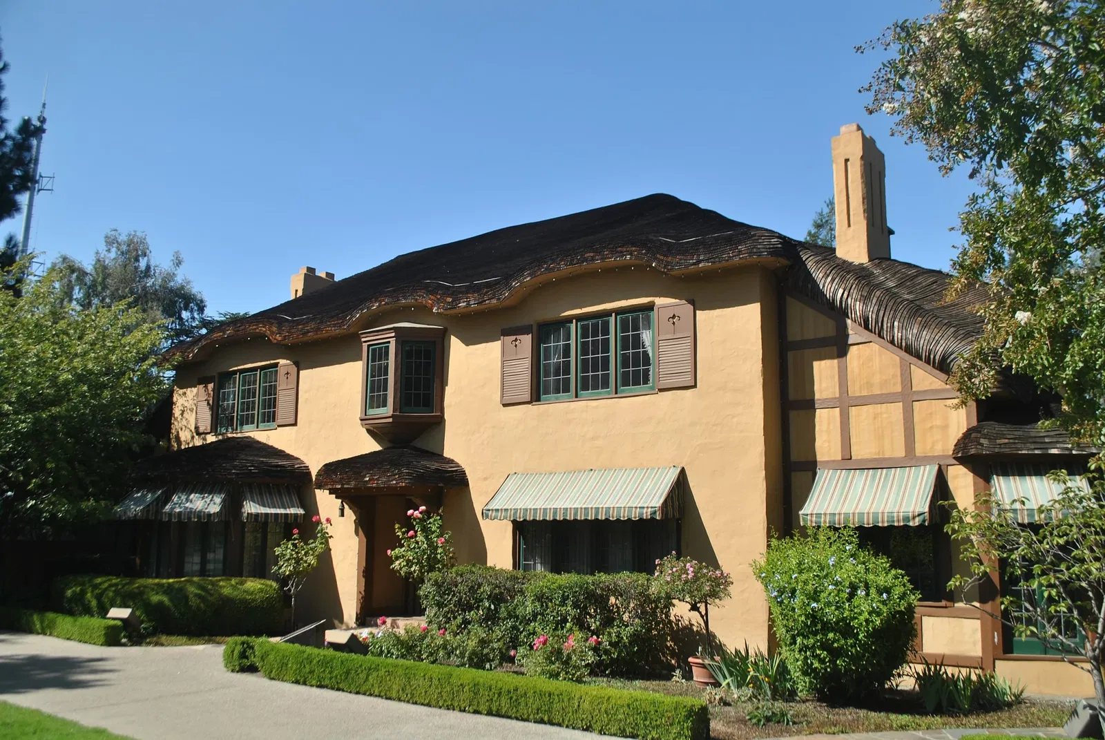 Ainsley House - Campbell Museums