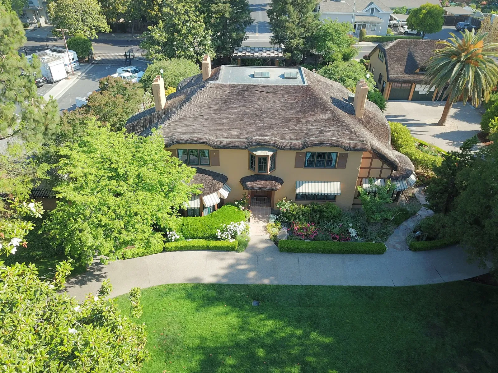 Ainsley House - Campbell Museums