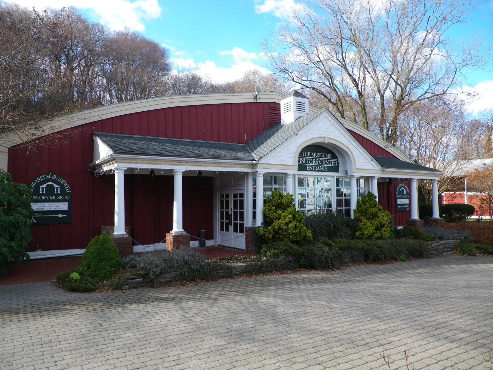 The Long Island Museum