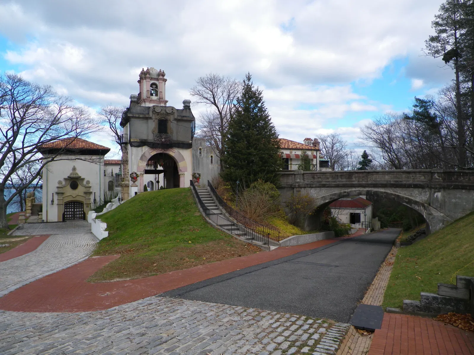 Vanderbilt Museum, Mansion, and Planetarium