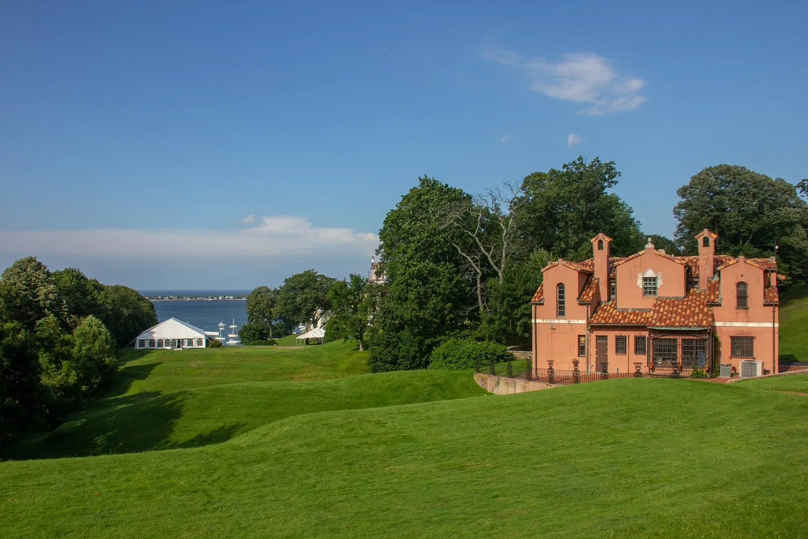Vanderbilt Museum, Mansion, and Planetarium
