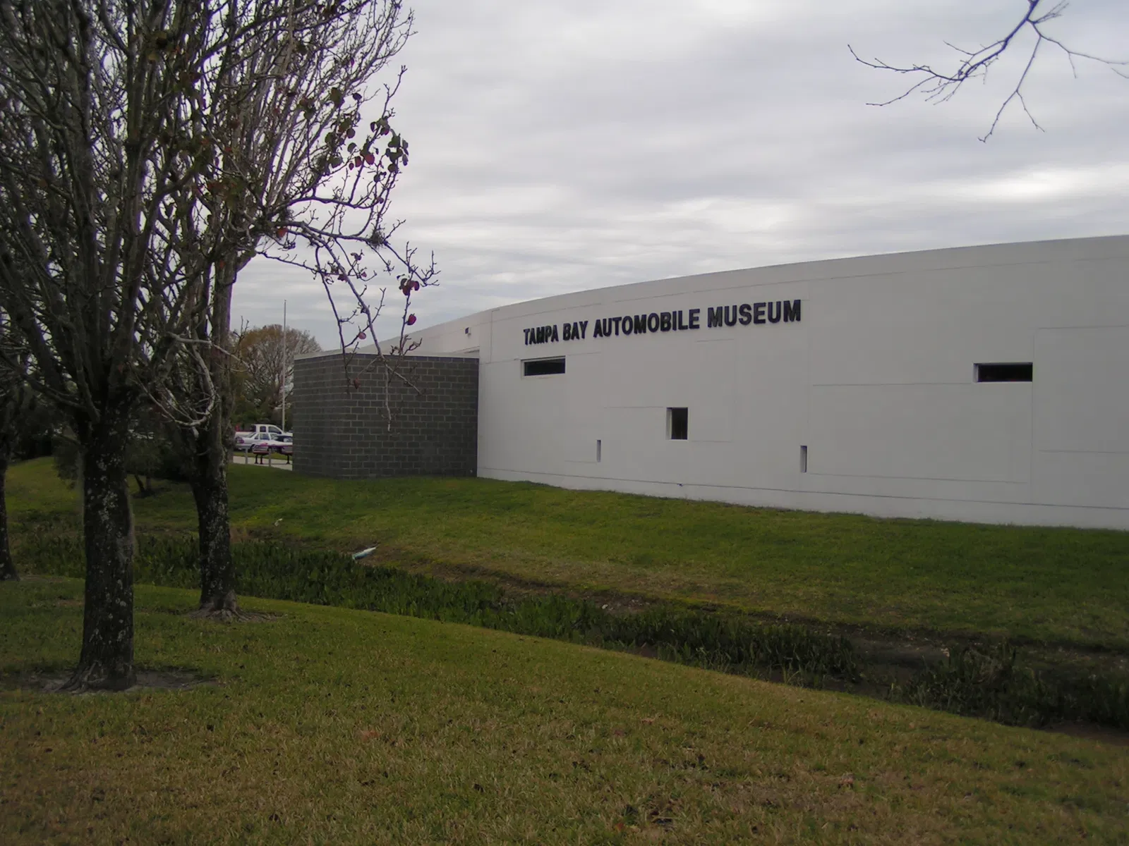 Tampa Bay Automobile Museum