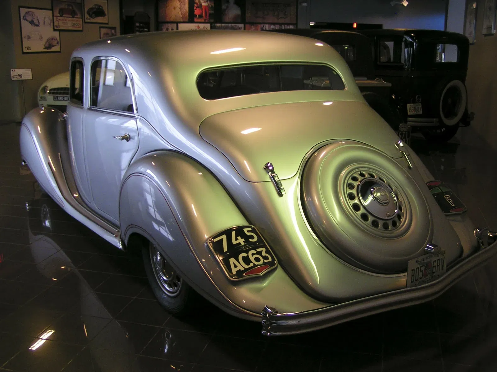 Tampa Bay Automobile Museum