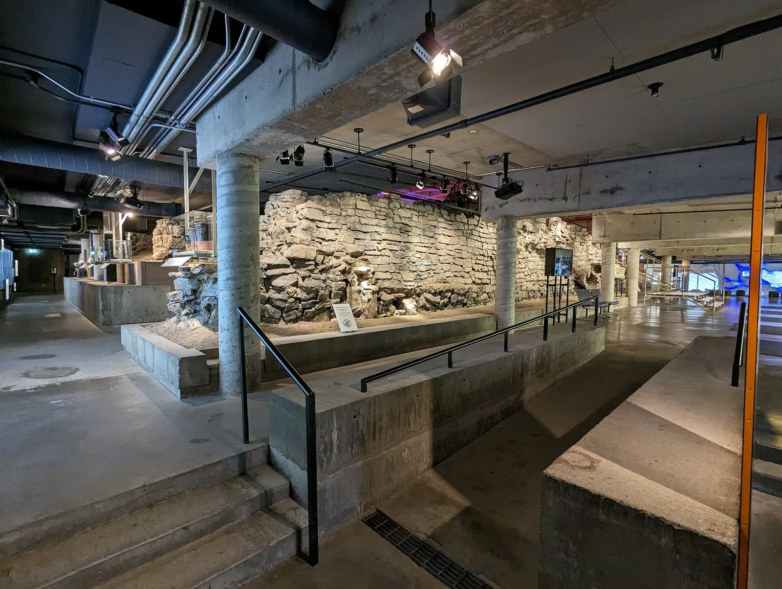 Pointe-à-Callière Museum