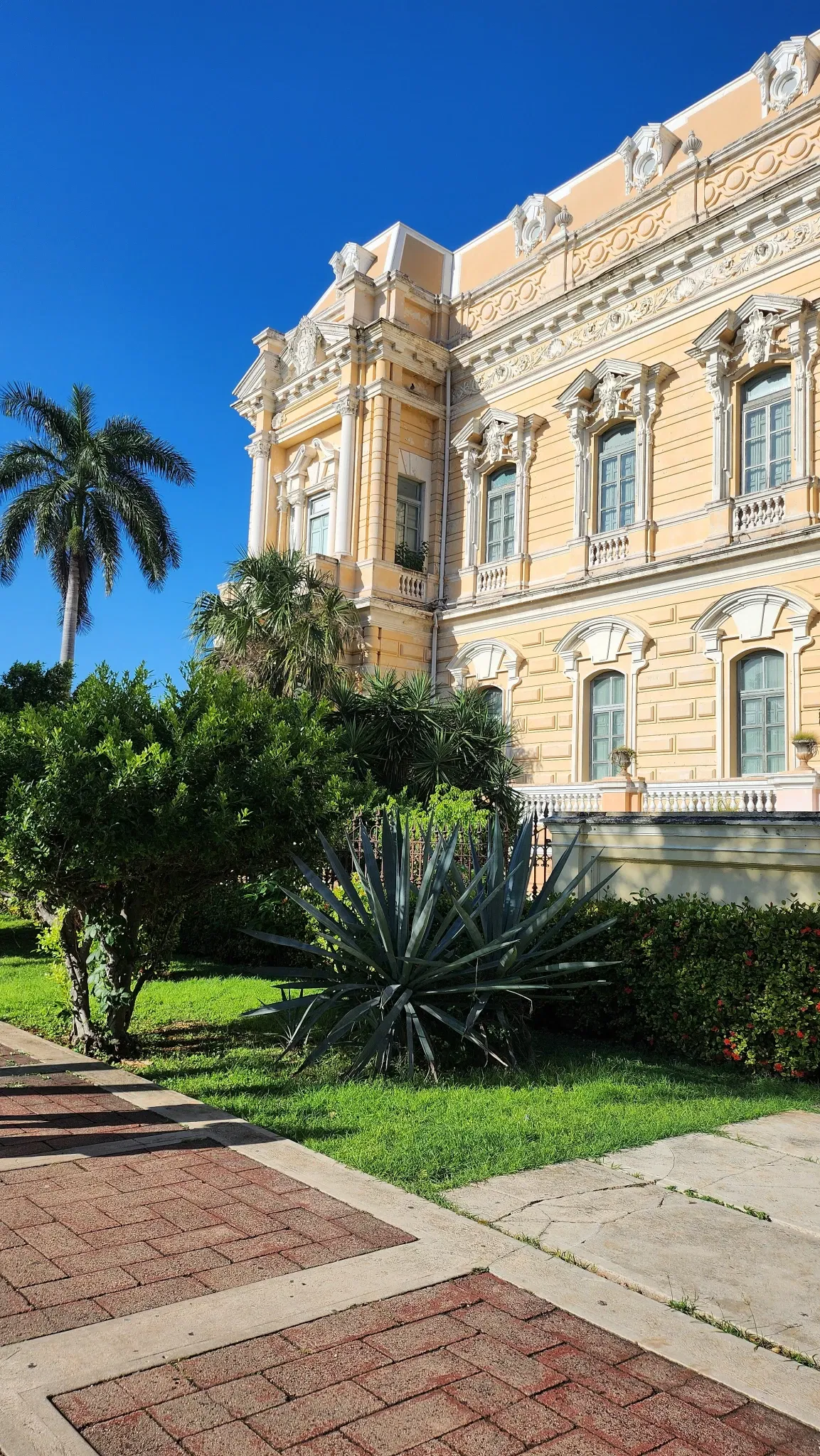 Museo Regional de Antropología de Yucatán, Palacio Cantón